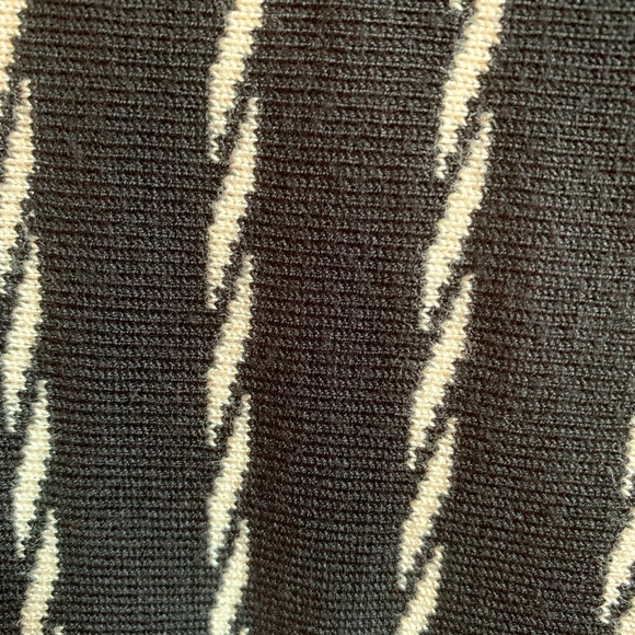 Gabby Skye Sweater Dress - Picture 4 of 4